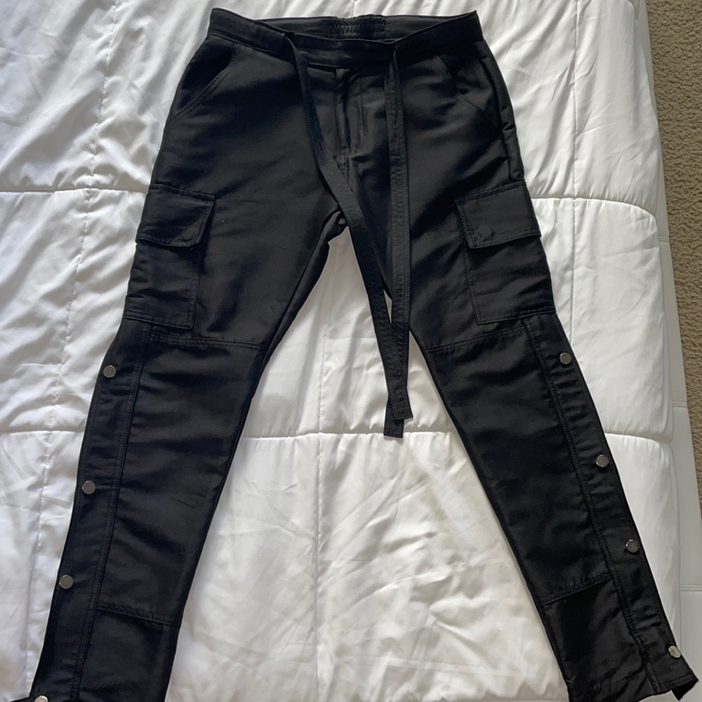 Black Cargo Pants *MNML* Great Condition